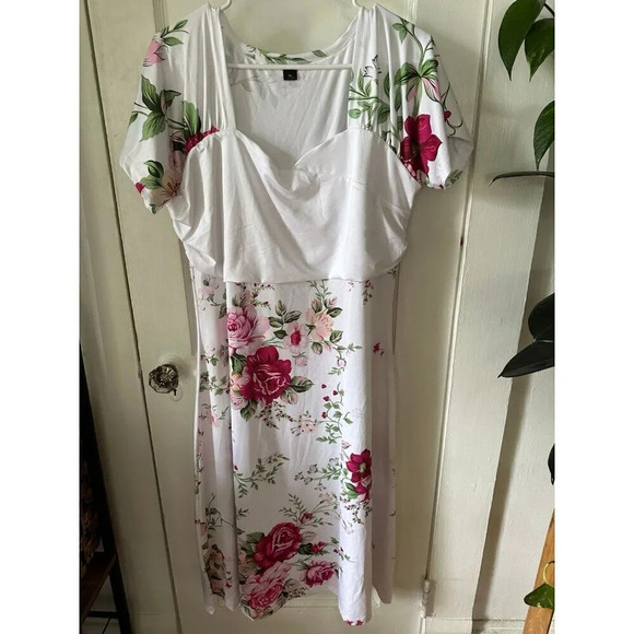 Women’s size x-large white floral dress - Picture 2 of 7